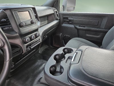 2023 RAM 5500 Chassis Tradesman/SLT