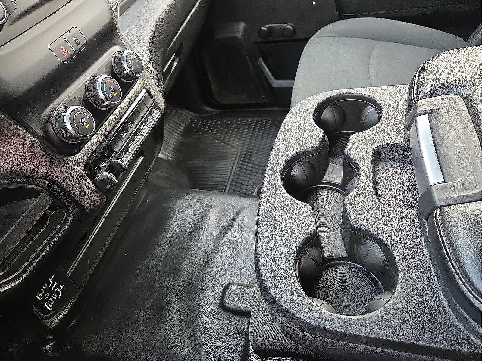 2023 RAM 5500 Chassis Tradesman/SLT