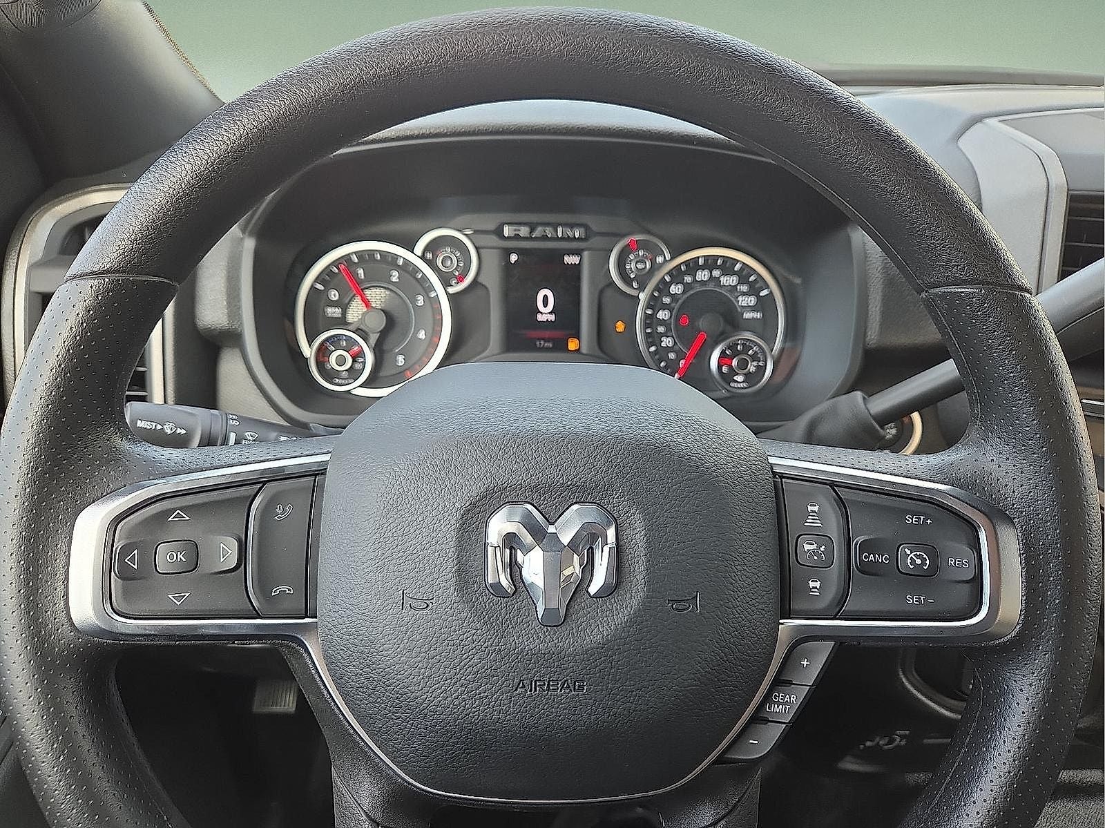 2026 RAM Ram 5500 Chassis Cab RAM 5500 TRADESMAN CHASSIS CREW CAB 4X4 60' CA