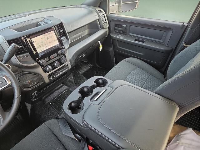 2026 RAM Ram 5500 Chassis Cab RAM 5500 TRADESMAN CHASSIS CREW CAB 4X4 60' CA