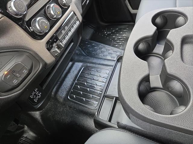 2026 RAM Ram 5500 Chassis Cab RAM 5500 TRADESMAN CHASSIS CREW CAB 4X4 60' CA