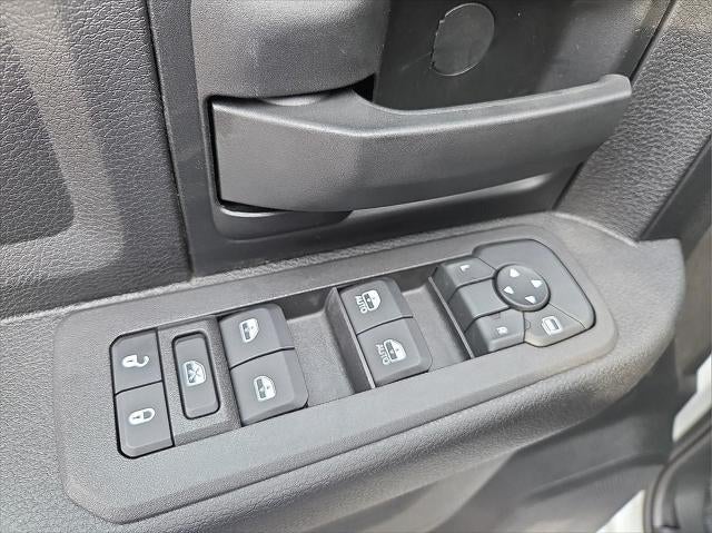 2026 RAM Ram 3500 Chassis Cab RAM 3500 TRADESMAN CREW CAB CHASSIS 4X4 60' CA