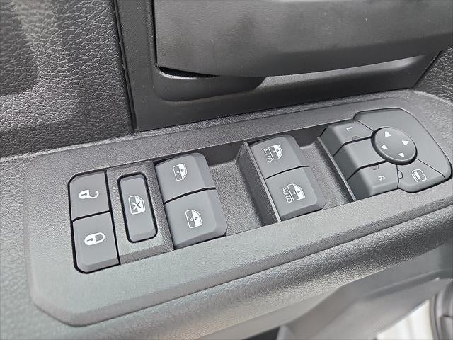 2026 RAM Ram 3500 Chassis Cab RAM 3500 TRADESMAN CREW CAB CHASSIS 4X4 60' CA