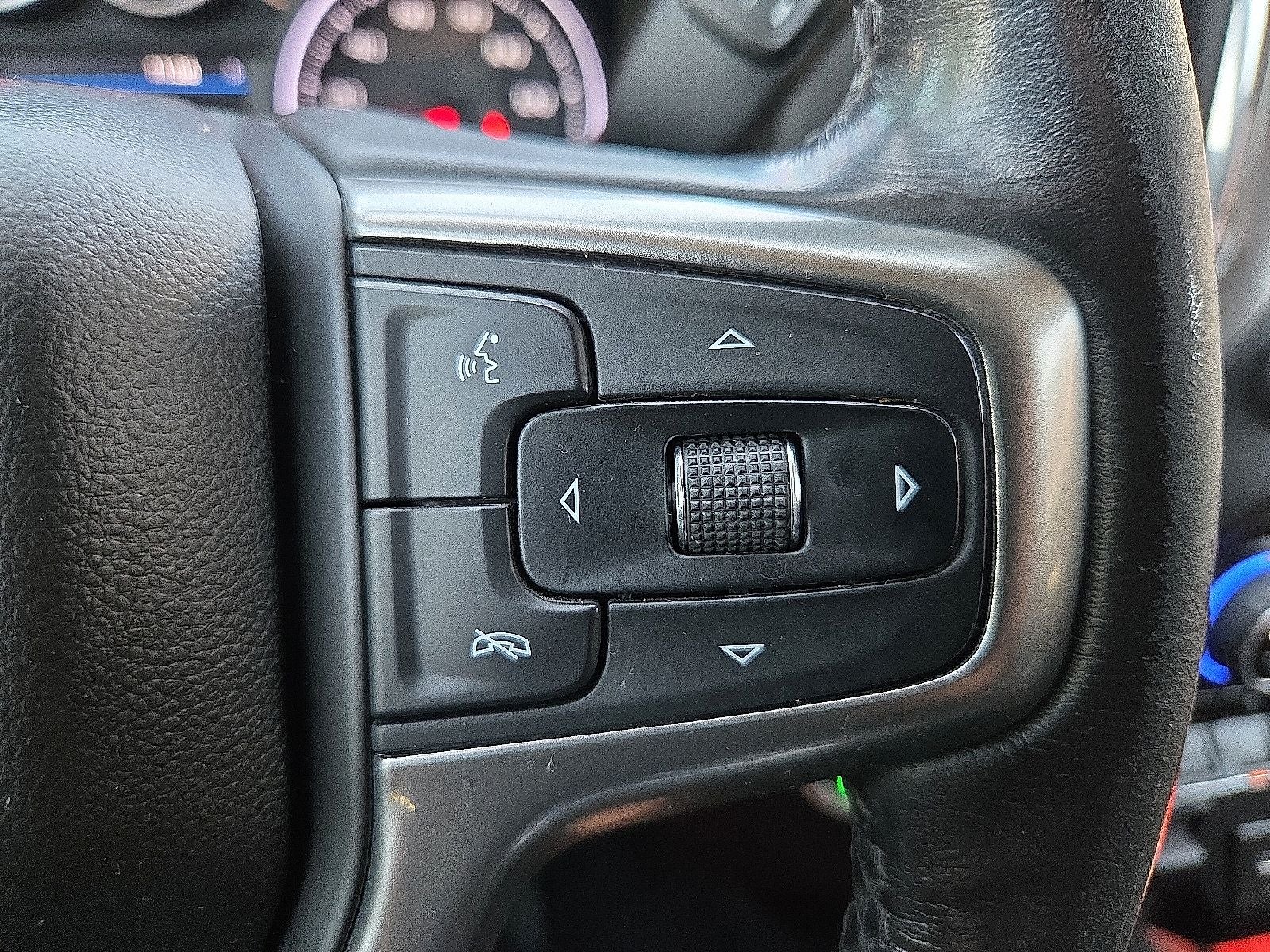 2020 Chevrolet Silverado 1500 4WD Crew Cab Short Bed LT