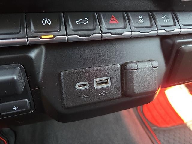 2020 Chevrolet Silverado 1500 4WD Crew Cab Short Bed LT