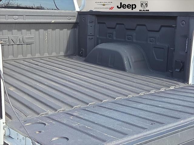 2025 GMC Sierra 1500 4WD Crew Cab Short Box Elevation with 3SB