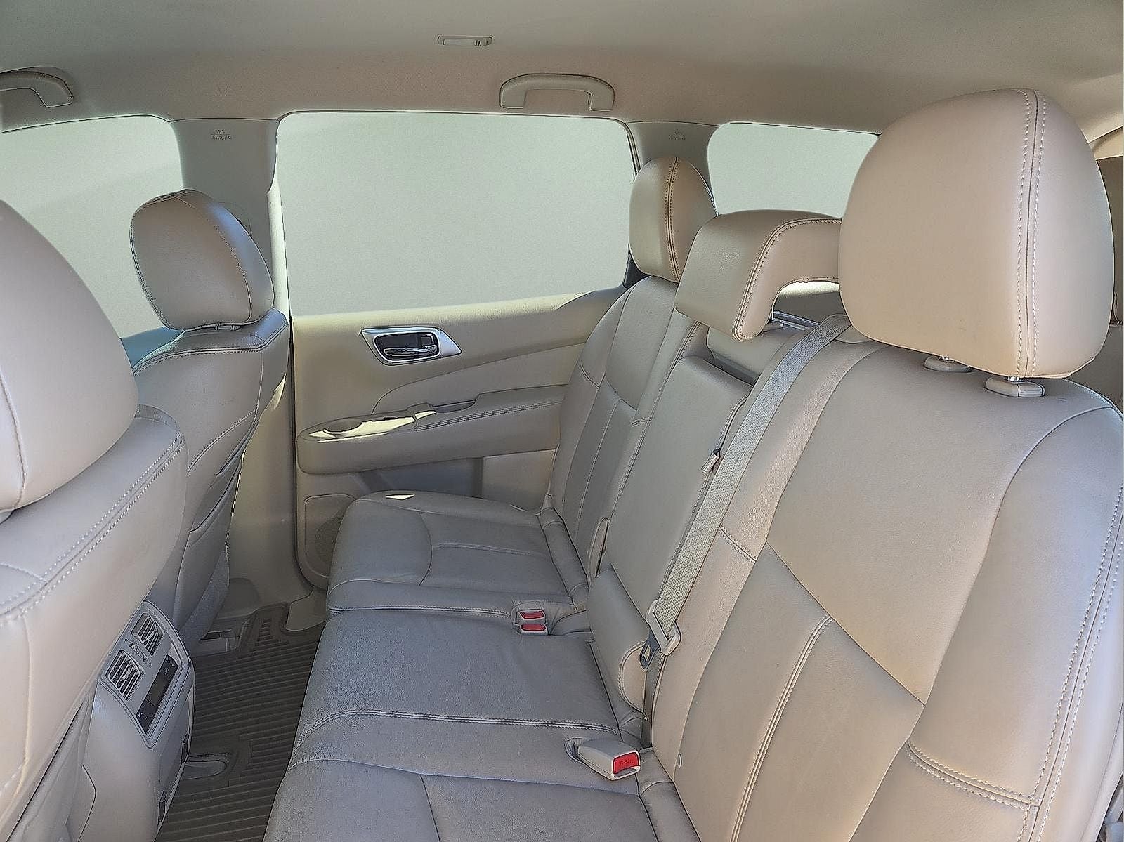 2013 Nissan Pathfinder SL