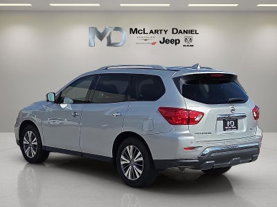 2020 Nissan Pathfinder SL 2WD