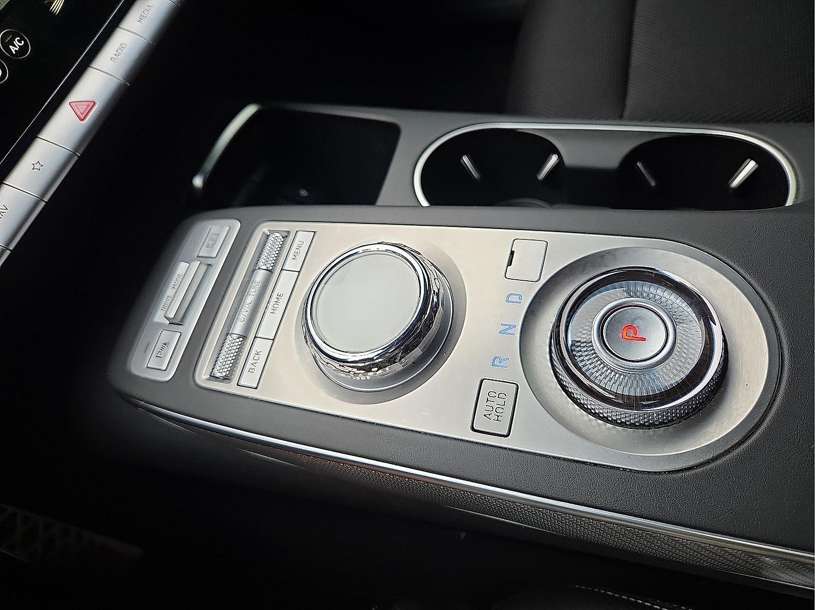 2024 Genesis GV70 3.5T AWD Sport