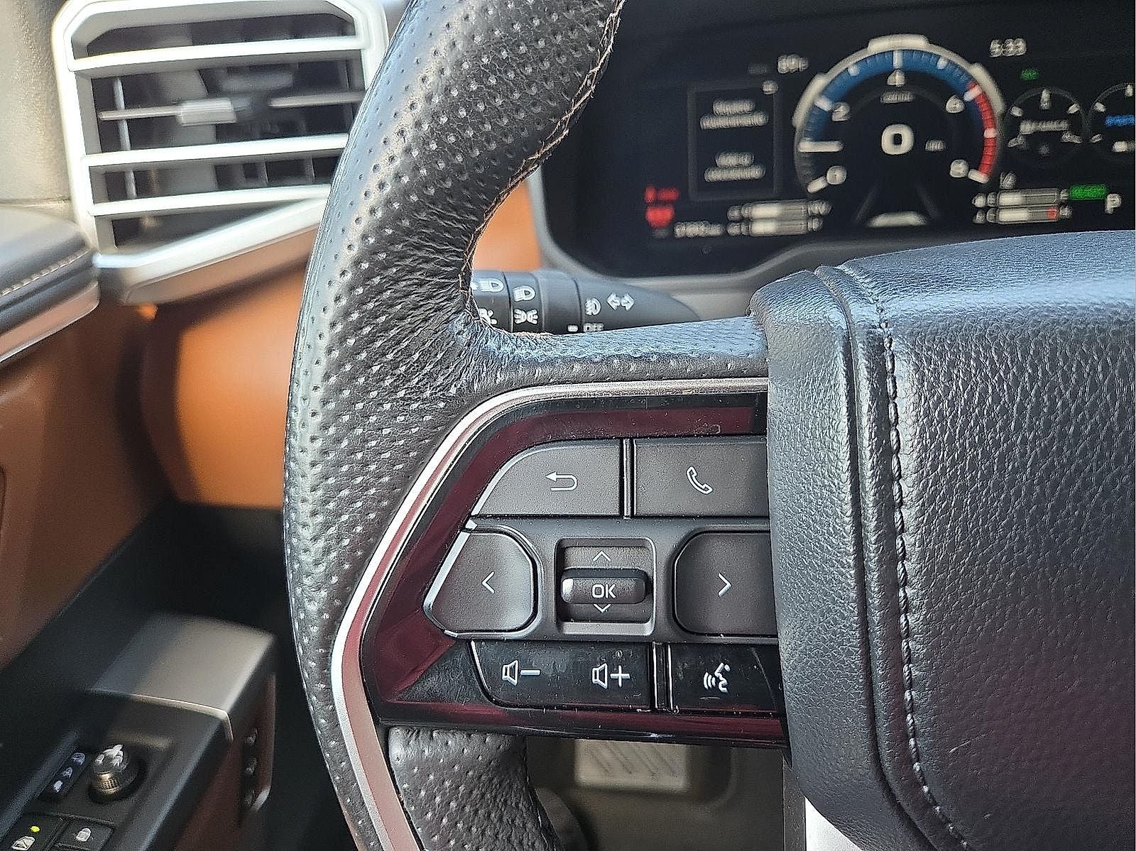 2025 Toyota Tundra Hybrid 1794 Edition CrewMax 5.5' Bed