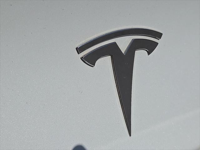 2021 Tesla Model 3 Standard Range Plus Rear-Wheel Drive