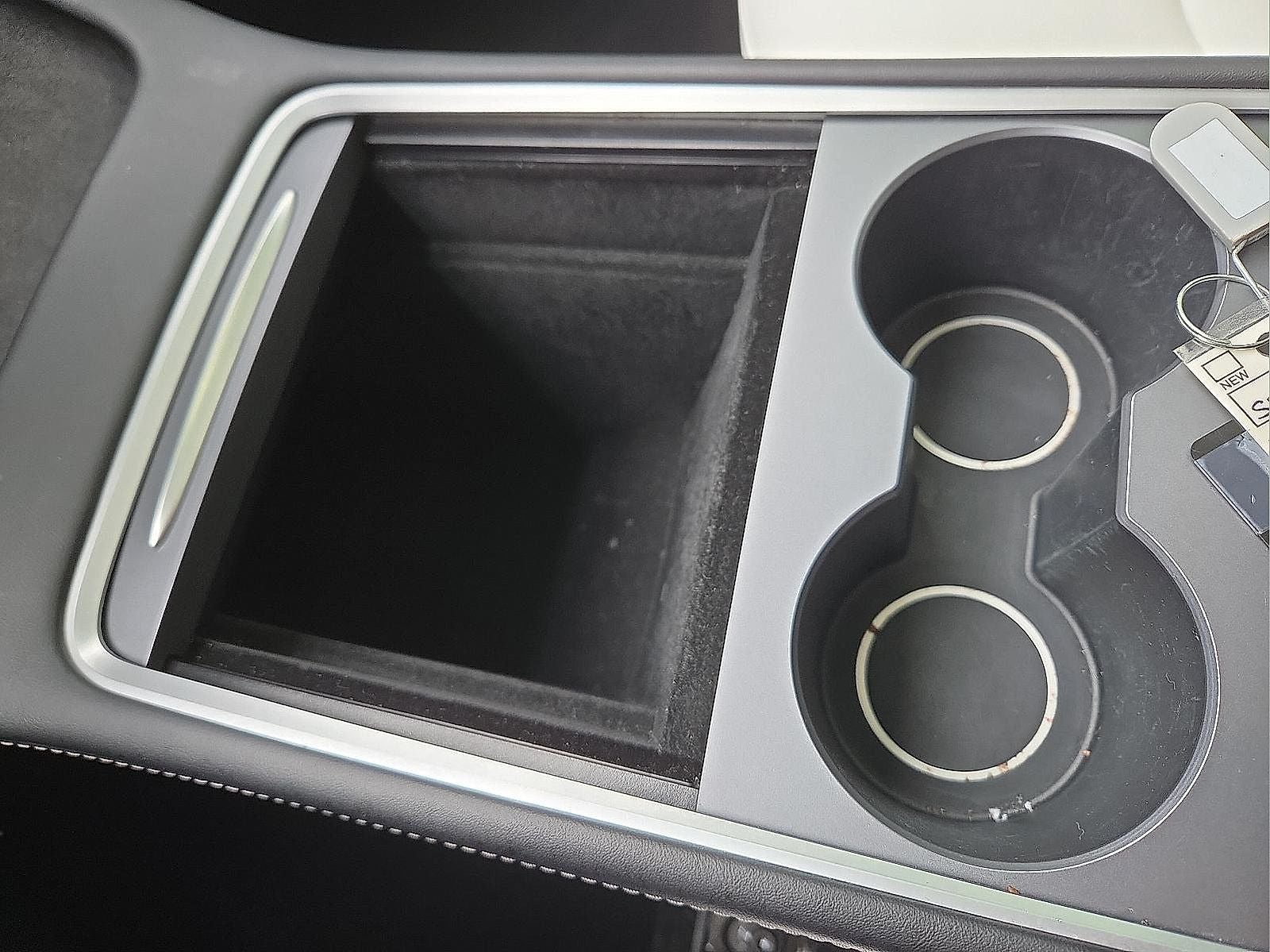 2025 Tesla Model Y Long Range Dual Motor Rear-Wheel Drive