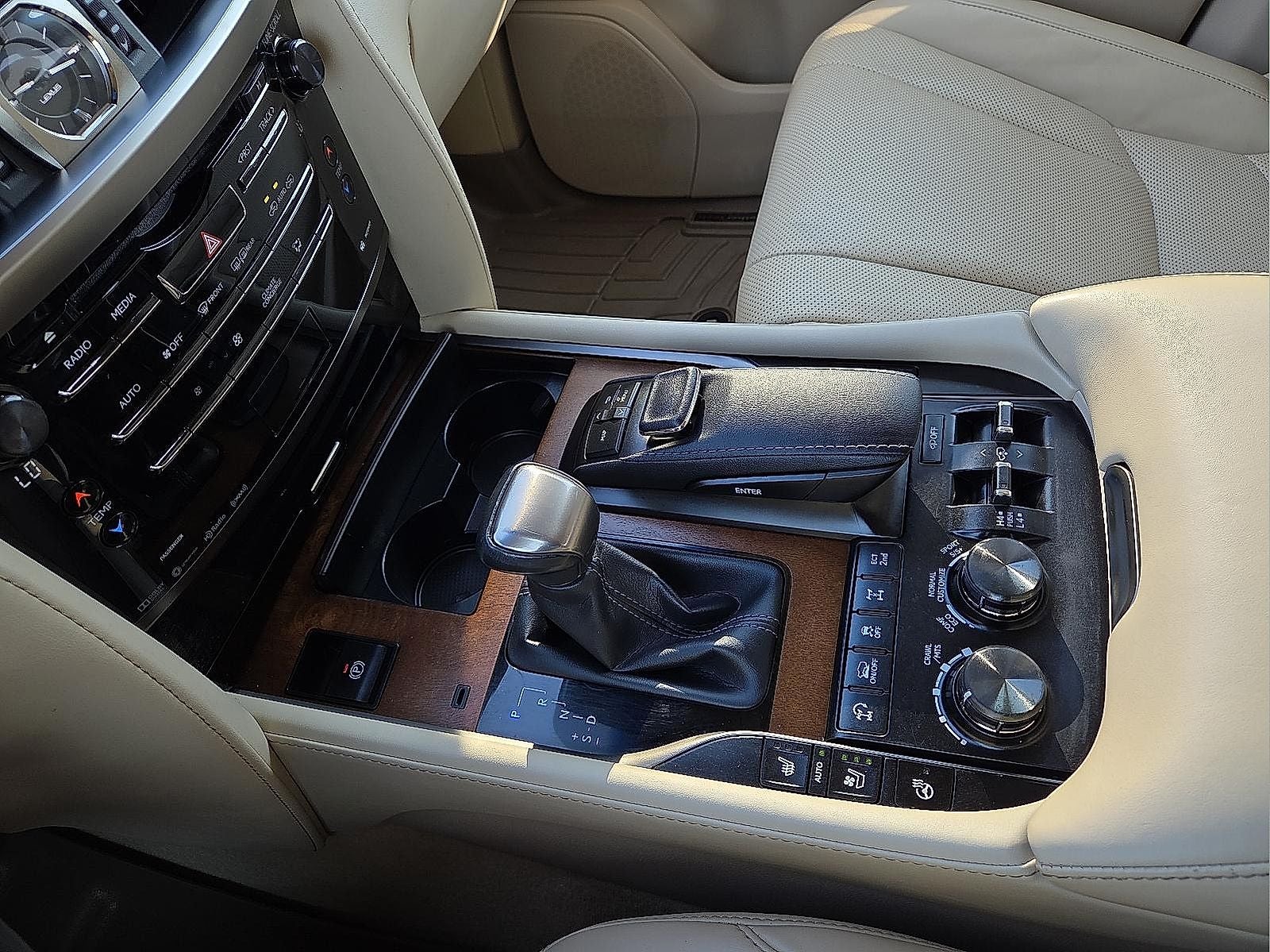 2020 Lexus LX 570 Two-Row