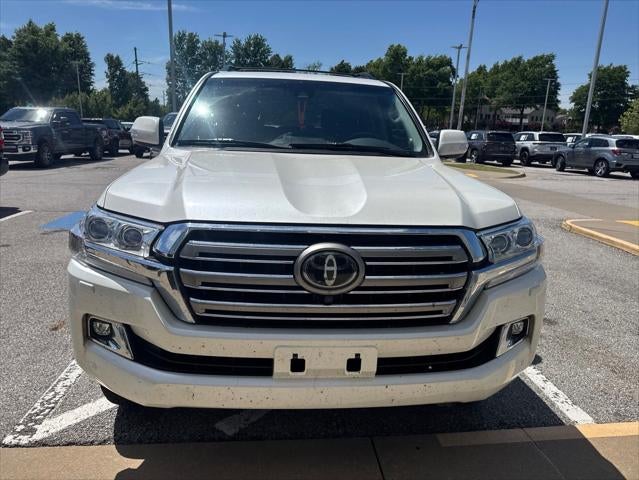 2017 Toyota Land Cruiser V8
