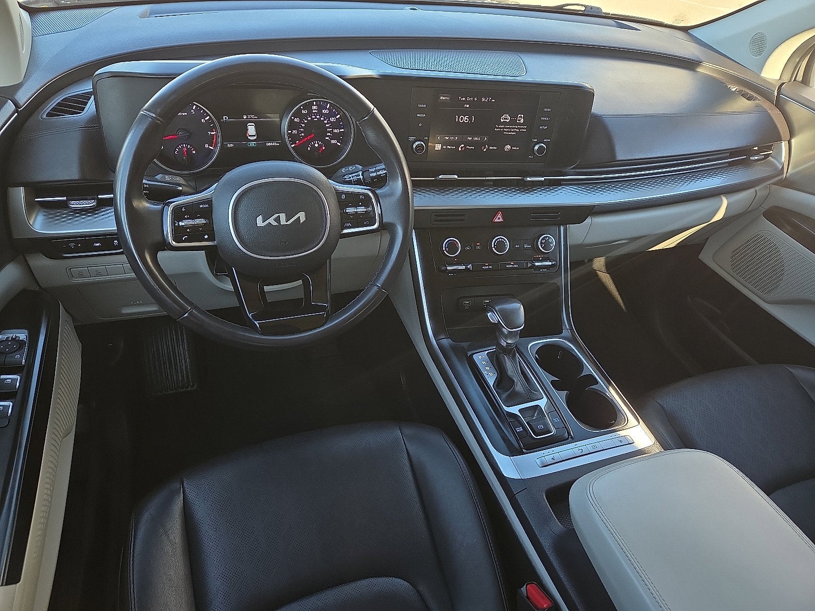 2023 Kia Carnival MPV LX Seat Package