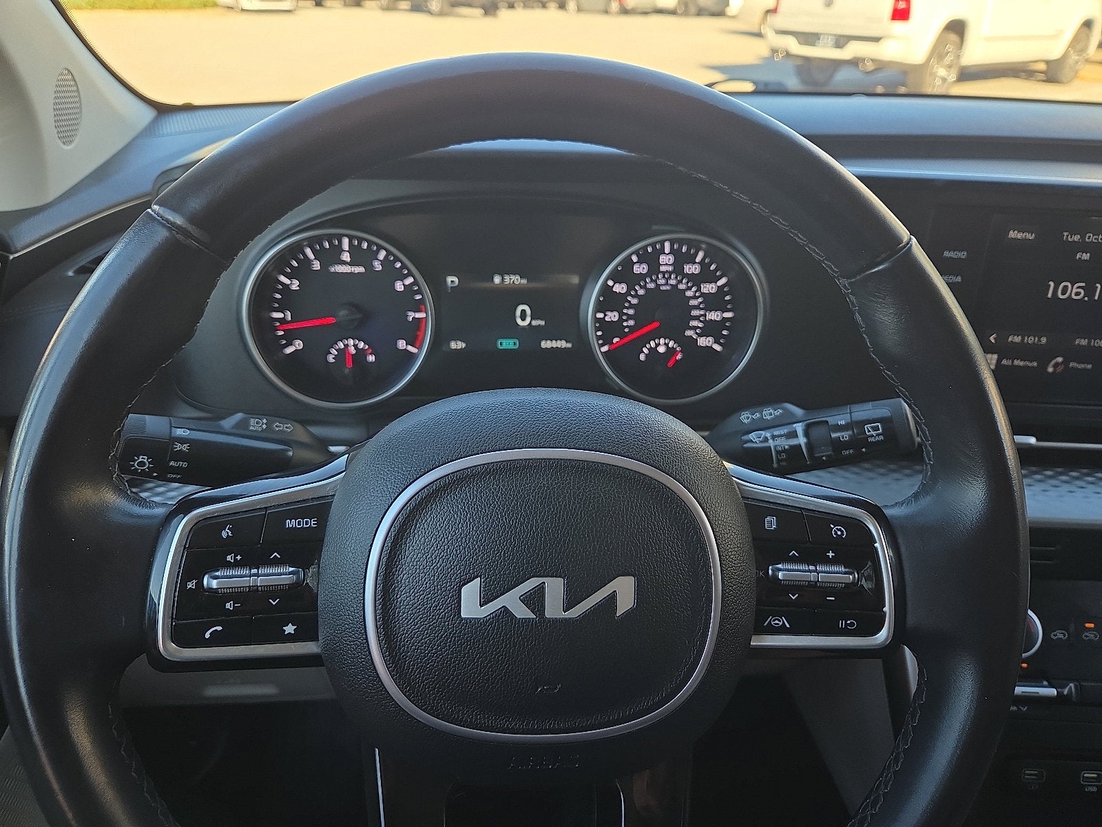 2023 Kia Carnival MPV LX Seat Package