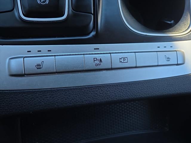 2023 Kia Carnival MPV LX Seat Package