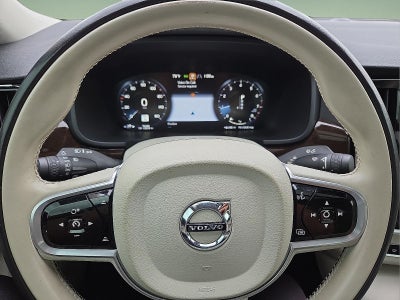 2019 Volvo S90 T6 Momentum