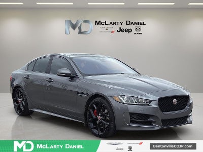 2017 Jaguar XE 35t R-Sport