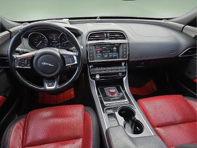 2017 Jaguar XE 35t R-Sport