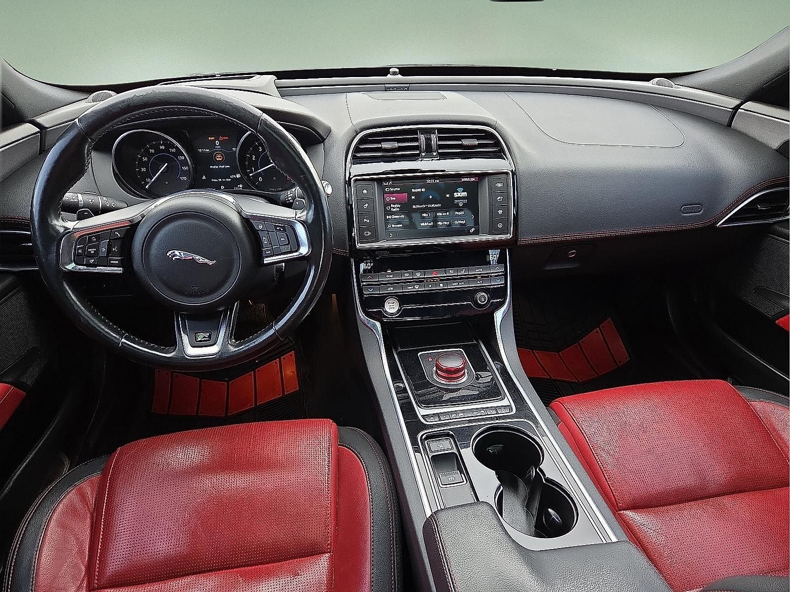 2017 Jaguar XE 35t R-Sport