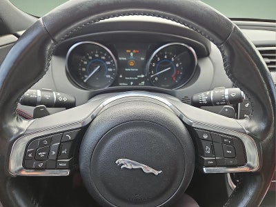 2017 Jaguar XE 35t R-Sport