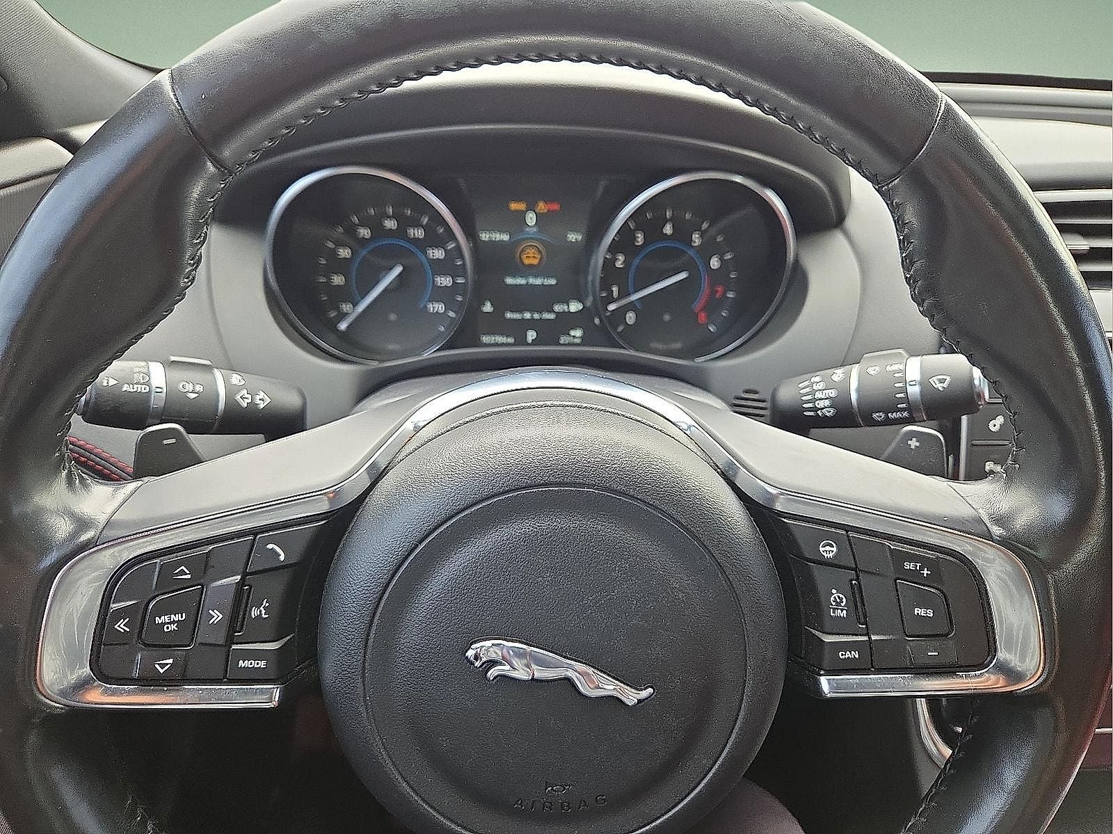 2017 Jaguar XE 35t R-Sport