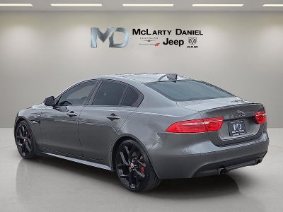 2017 Jaguar XE 35t R-Sport