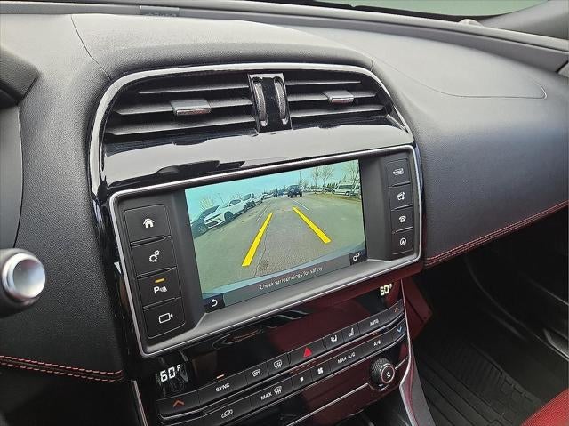 2017 Jaguar XE 35t R-Sport