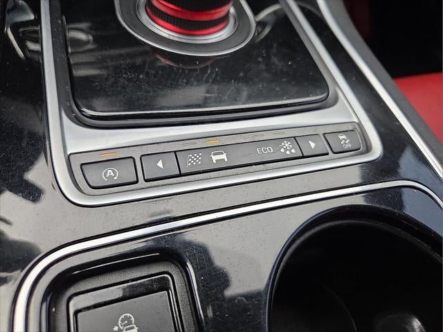 2017 Jaguar XE 35t R-Sport