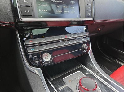 2017 Jaguar XE 35t R-Sport