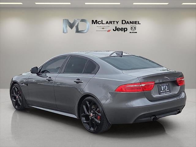 2017 Jaguar XE 35t R-Sport