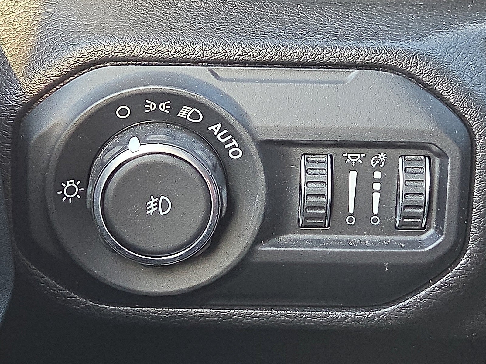 2022 Jeep Wrangler Unlimited Sahara Altitude 4x4