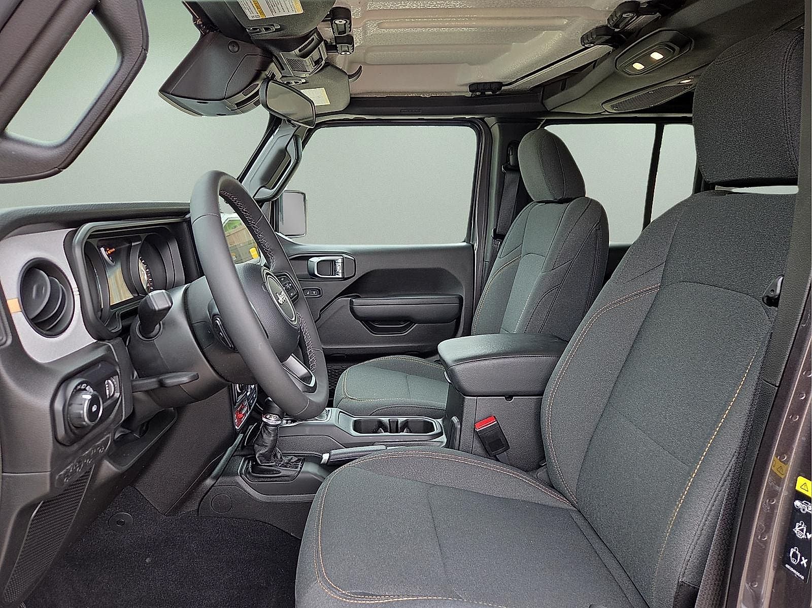 2025 Jeep Wrangler 4-Door Willys 4x4