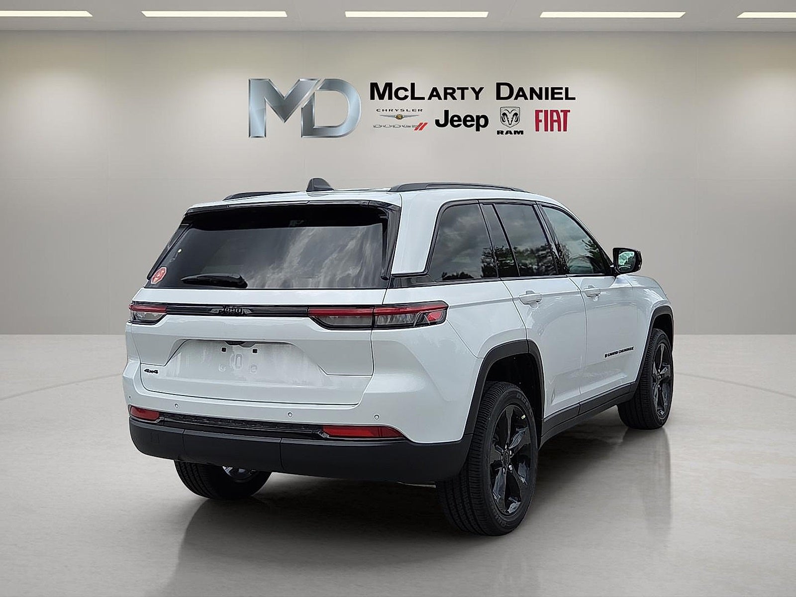 2025 Jeep Grand Cherokee GRAND CHEROKEE ALTITUDE 4X4