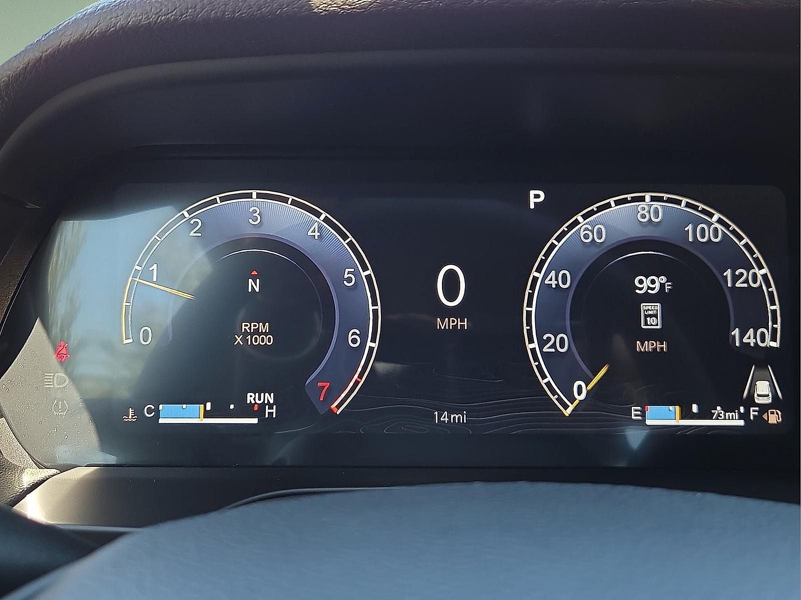 2027 Jeep Grand Cherokee Laredo Altitude