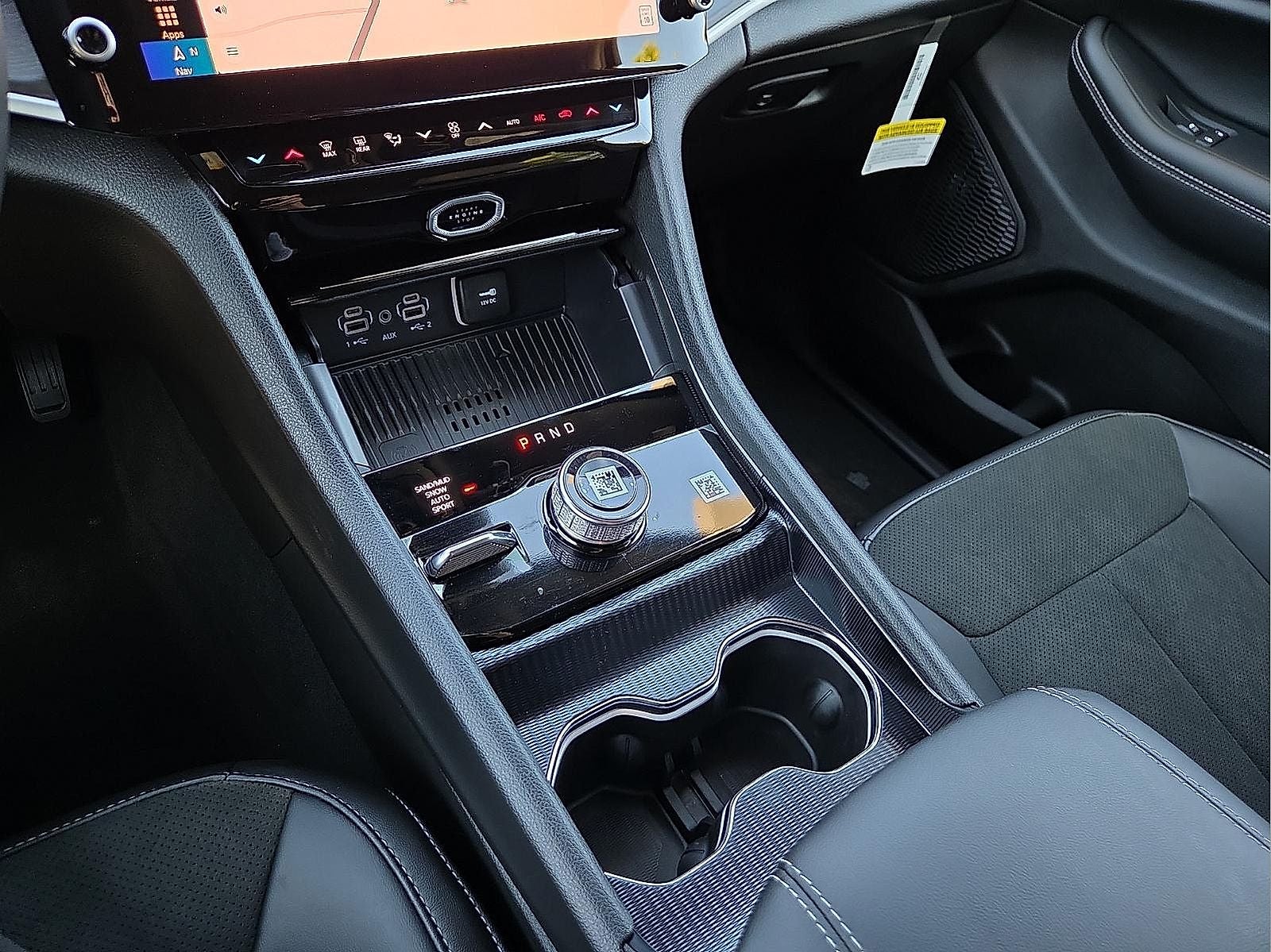 2027 Jeep Grand Cherokee Laredo Altitude