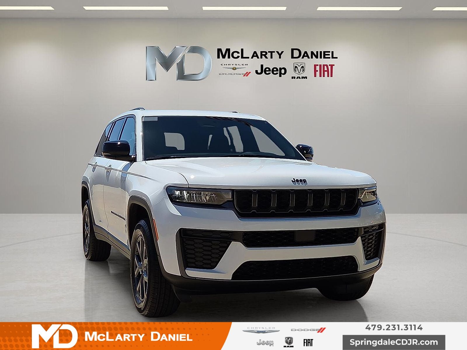 2027 Jeep Grand Cherokee Laredo Altitude