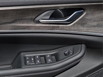 2027 Jeep Grand Cherokee Laredo Altitude
