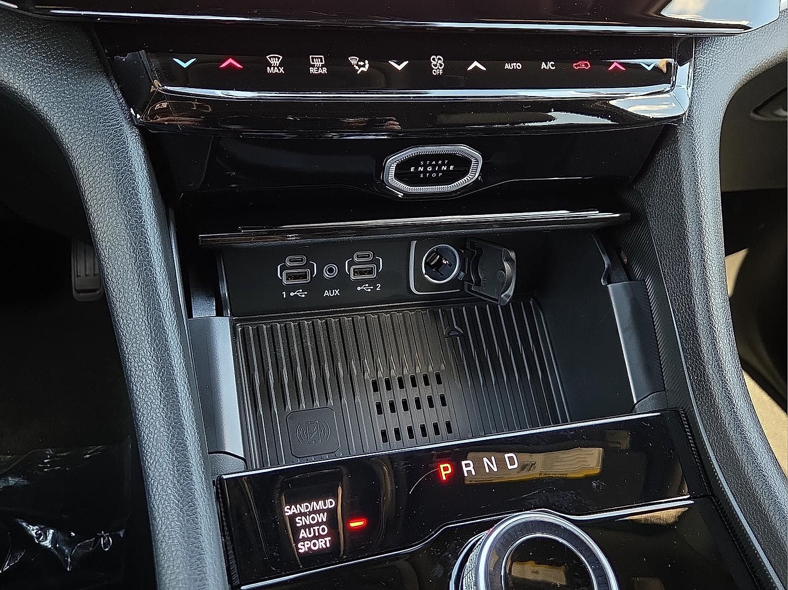 2027 Jeep Grand Cherokee Laredo Altitude
