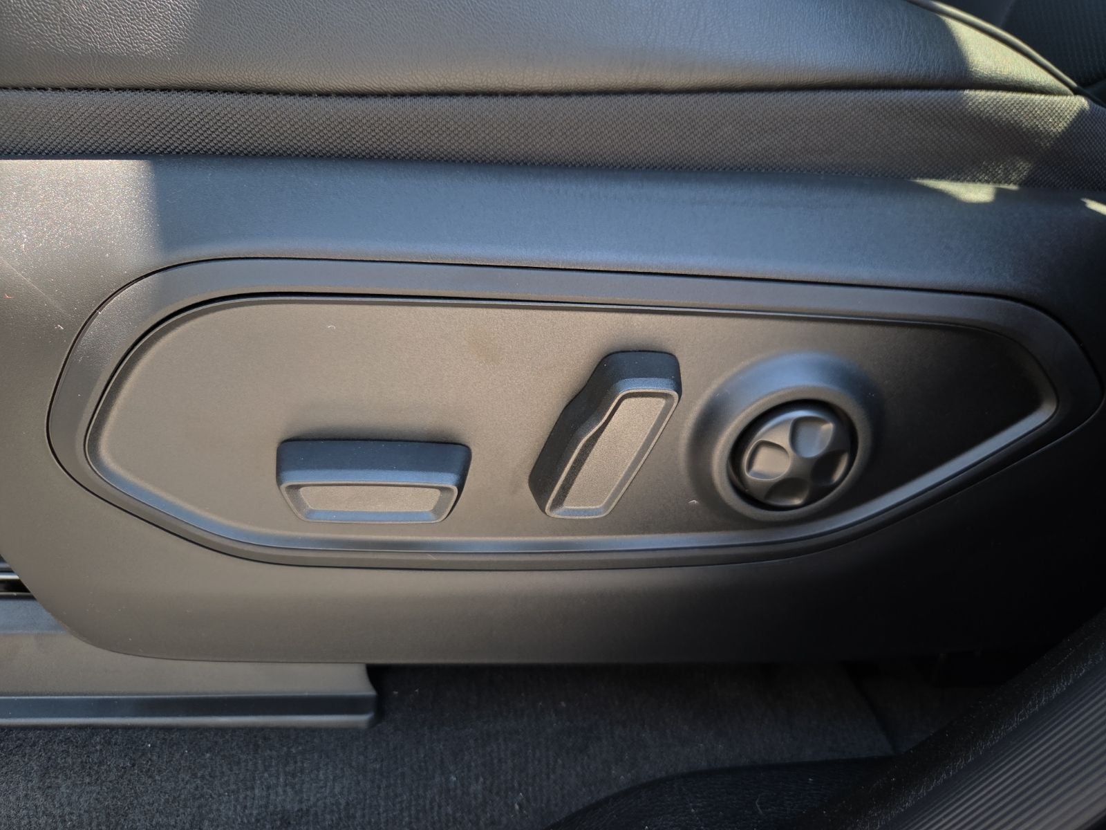 2027 Jeep Grand Cherokee Limited Reserve