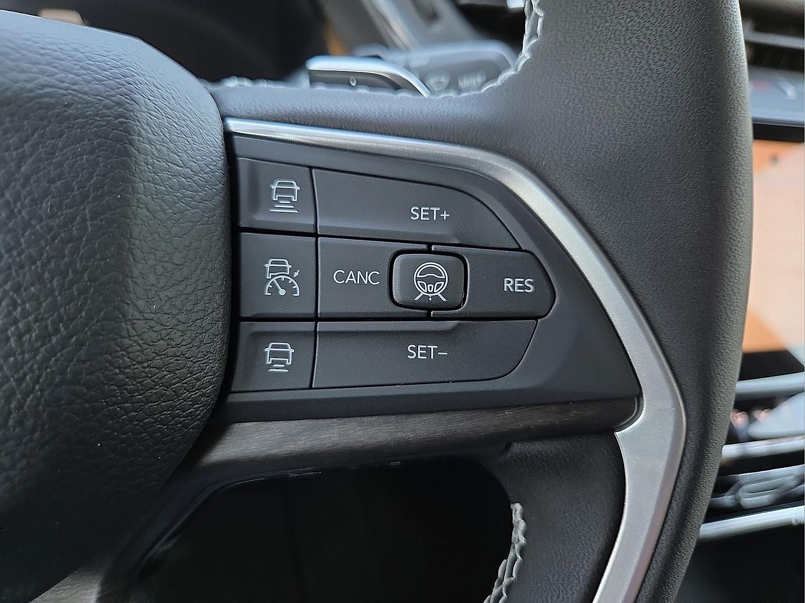 2027 Jeep Grand Cherokee Limited Reserve