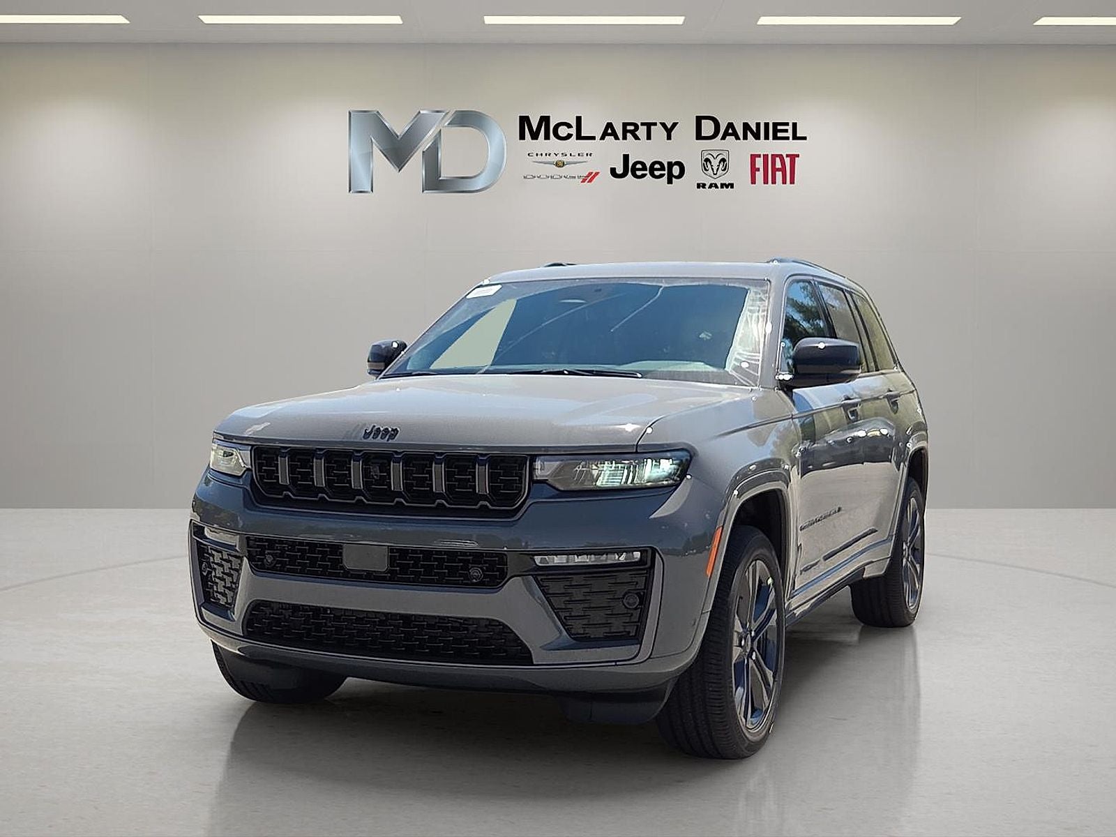2027 Jeep Grand Cherokee Limited Reserve