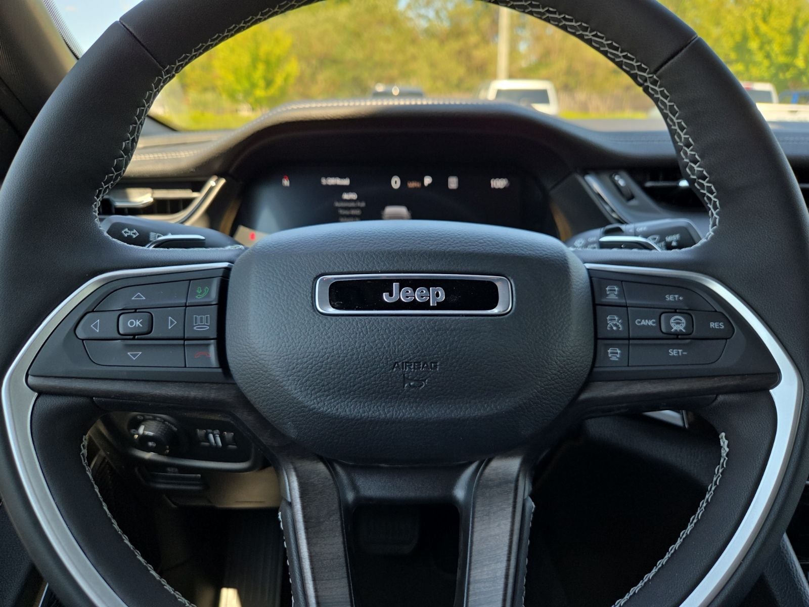 2027 Jeep Grand Cherokee Limited Reserve