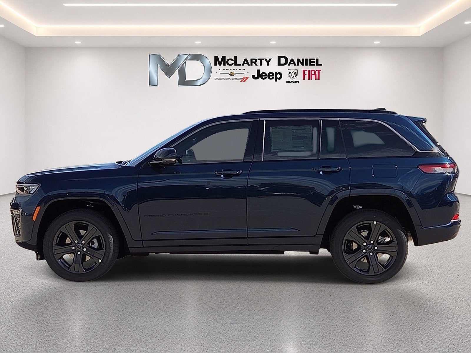 2027 Jeep Grand Cherokee Limited Reserve