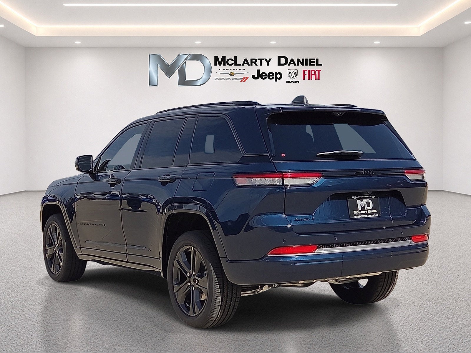 2027 Jeep Grand Cherokee Limited Reserve