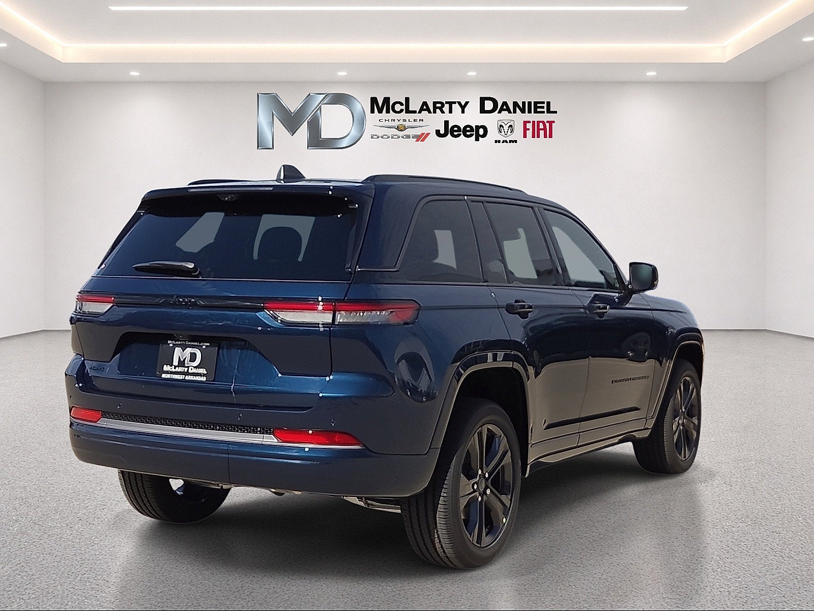 2027 Jeep Grand Cherokee Limited Reserve