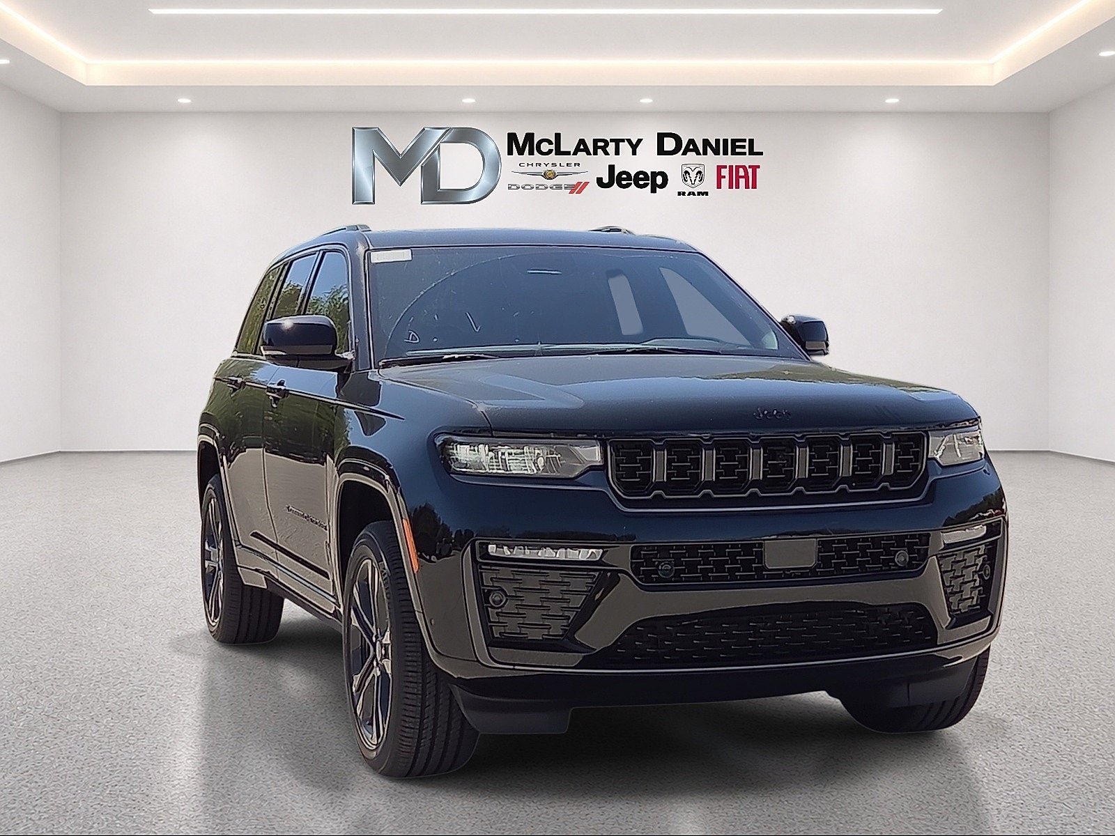 2027 Jeep Grand Cherokee GRAND CHEROKEE LIMITED RESERVE 4X4
