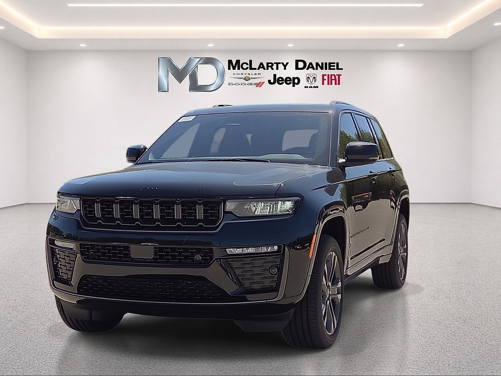 2027 Jeep Grand Cherokee GRAND CHEROKEE LIMITED RESERVE 4X4