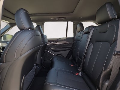 2027 Jeep Grand Cherokee GRAND CHEROKEE LIMITED RESERVE 4X4
